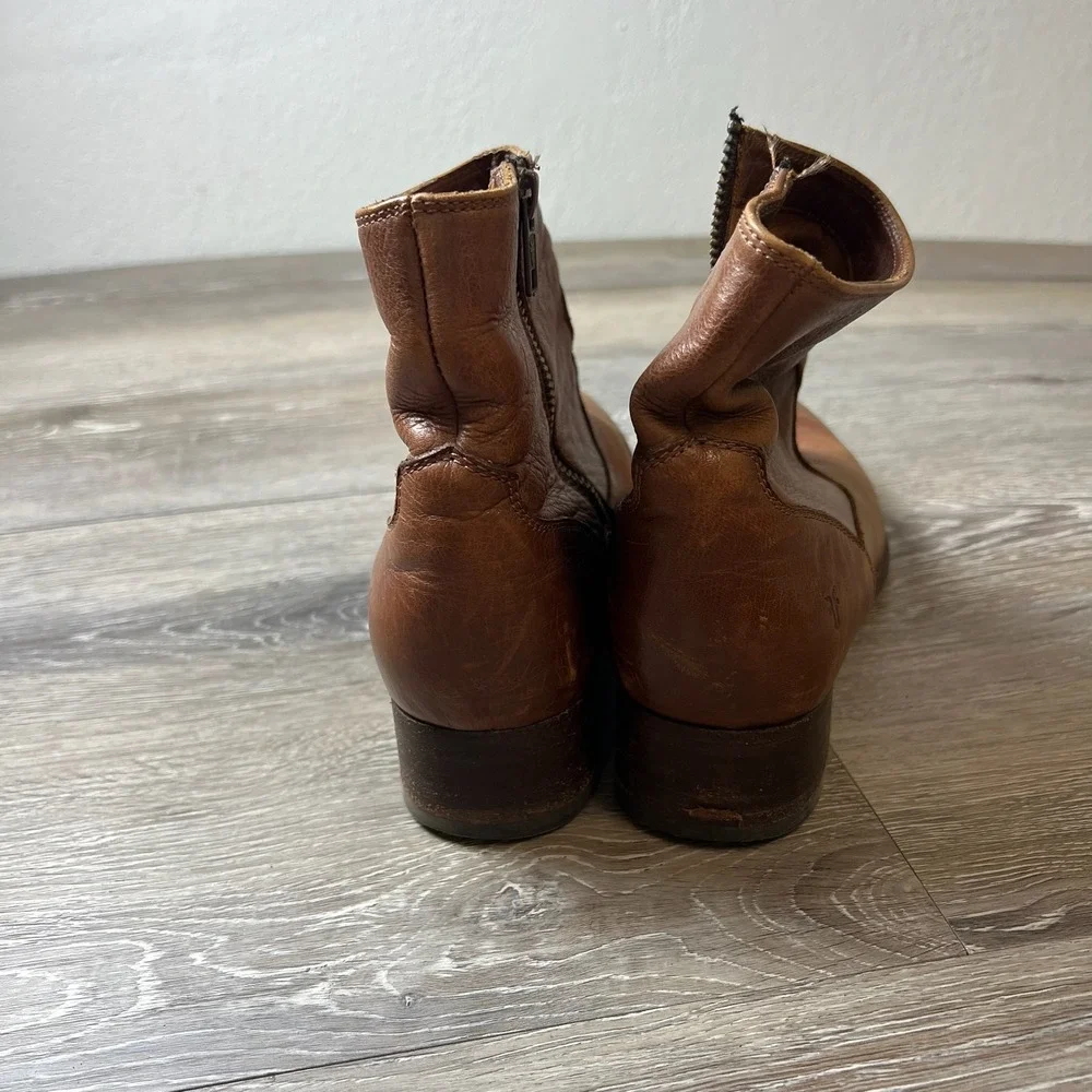 Frye Ankle Boots Womens 9 Cognac Brown Leather Western Side Zip 3476696-COG